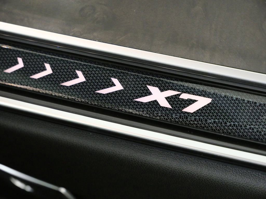 Thumbnail: 2026 BMW X7 - 32