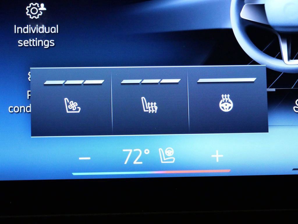 Thumbnail: 2026 BMW X7 - 52