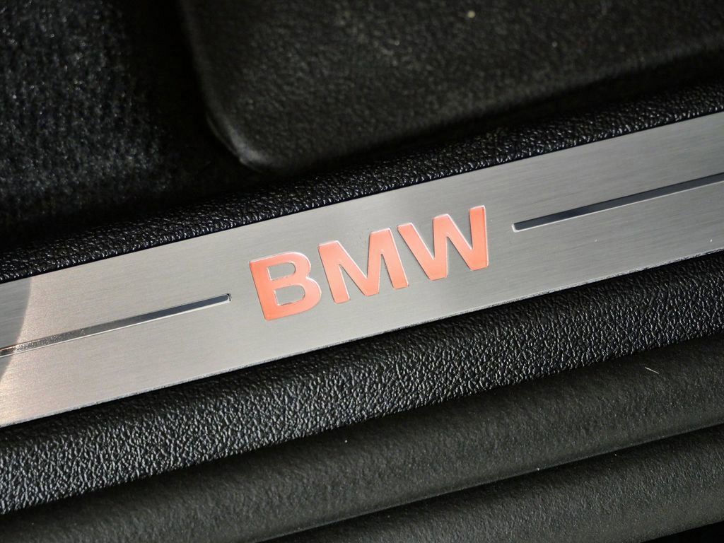 Thumbnail: 2026 BMW X7 - 31