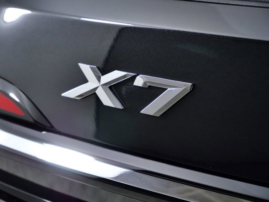 Thumbnail: 2026 BMW X7 - 24
