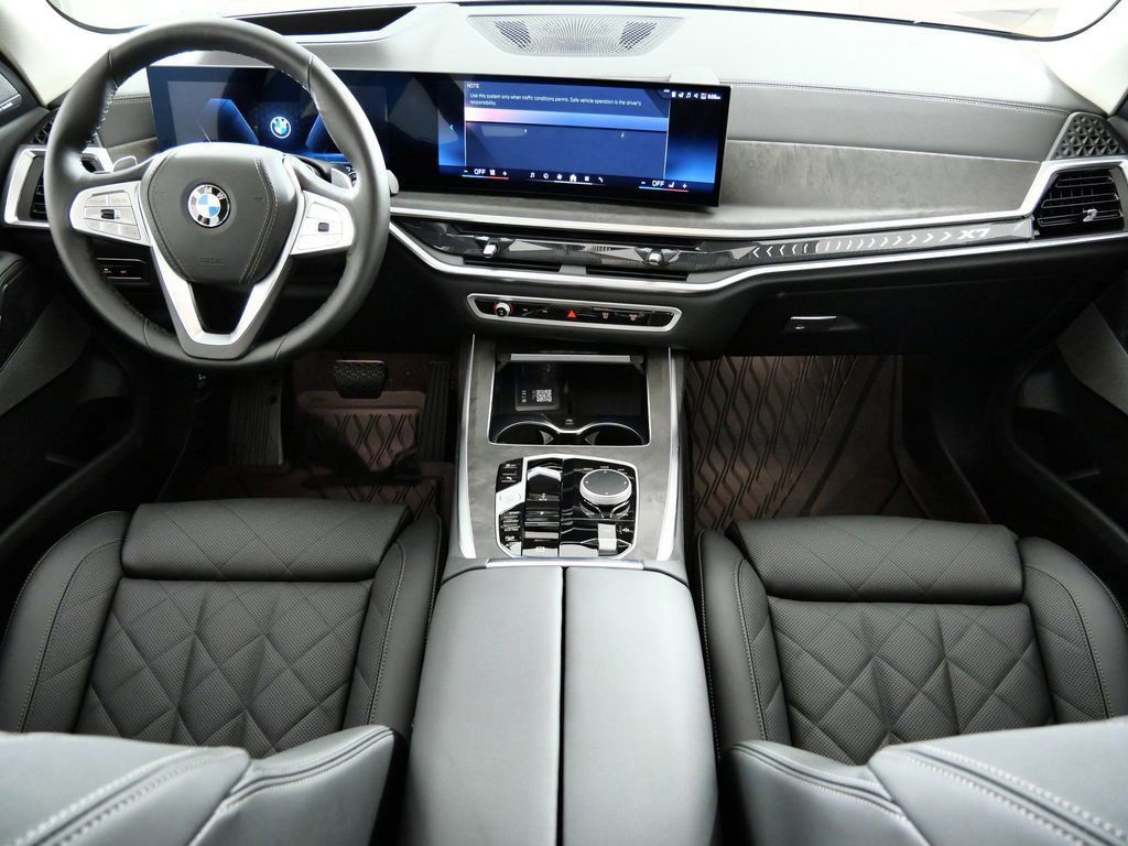 Thumbnail: 2026 BMW X7 - 2