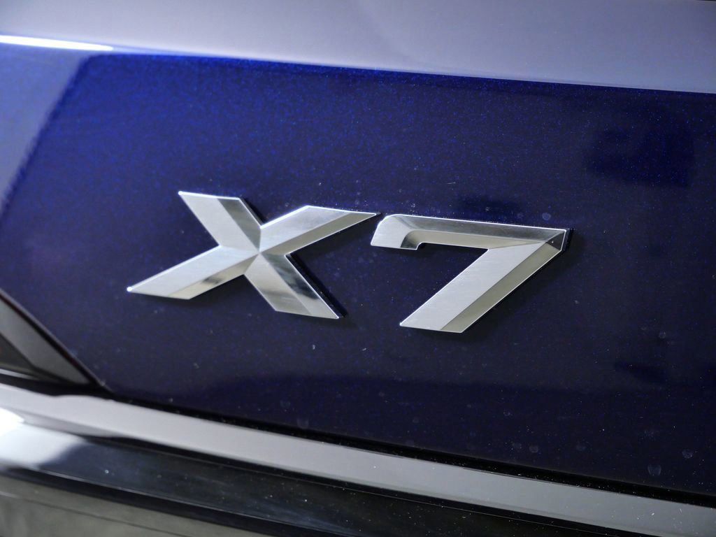 Thumbnail: 2026 BMW X7 - 23