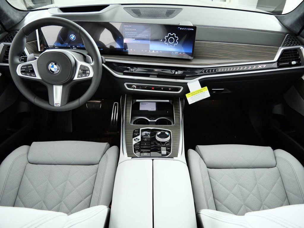 Thumbnail: 2026 BMW X7 - 2
