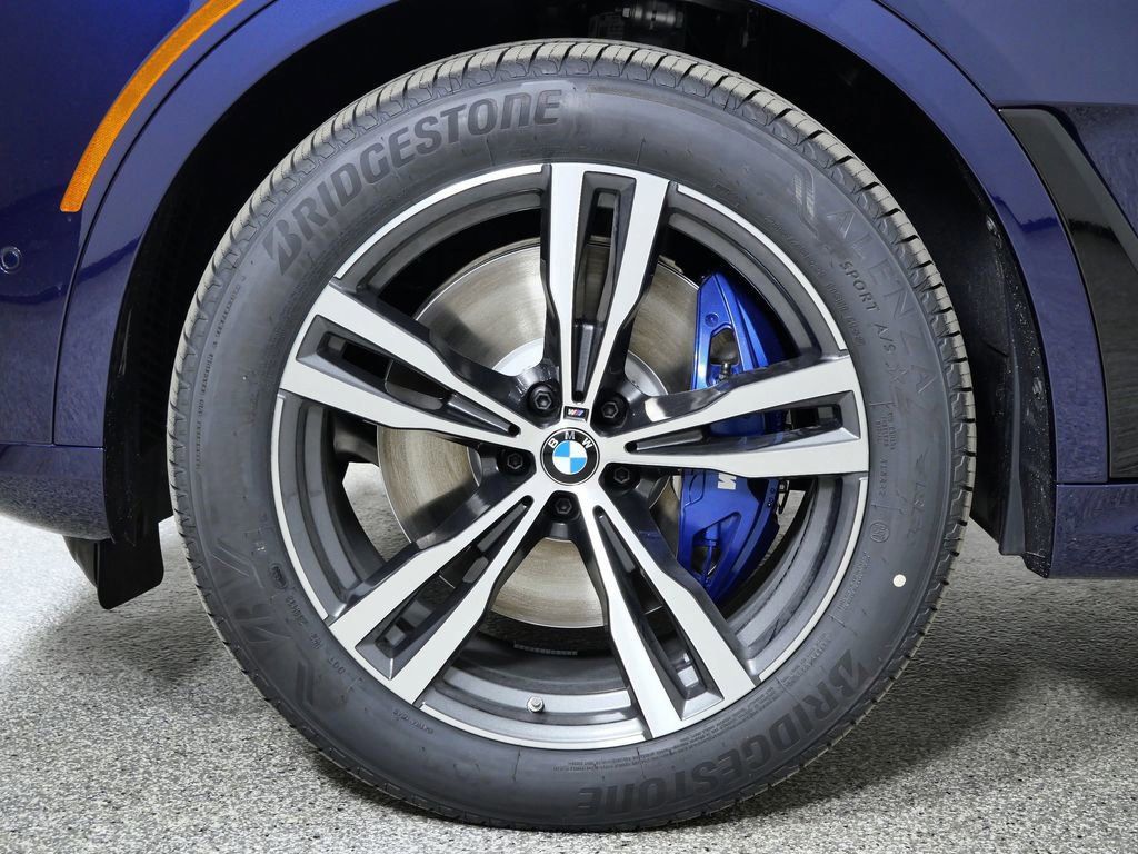Thumbnail: 2026 BMW X7 - 25