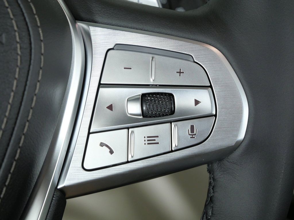 Thumbnail: 2027 BMW X7 - 48