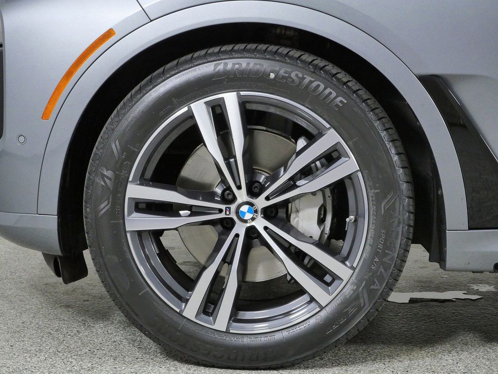 Thumbnail: 2023 BMW X7 - 26