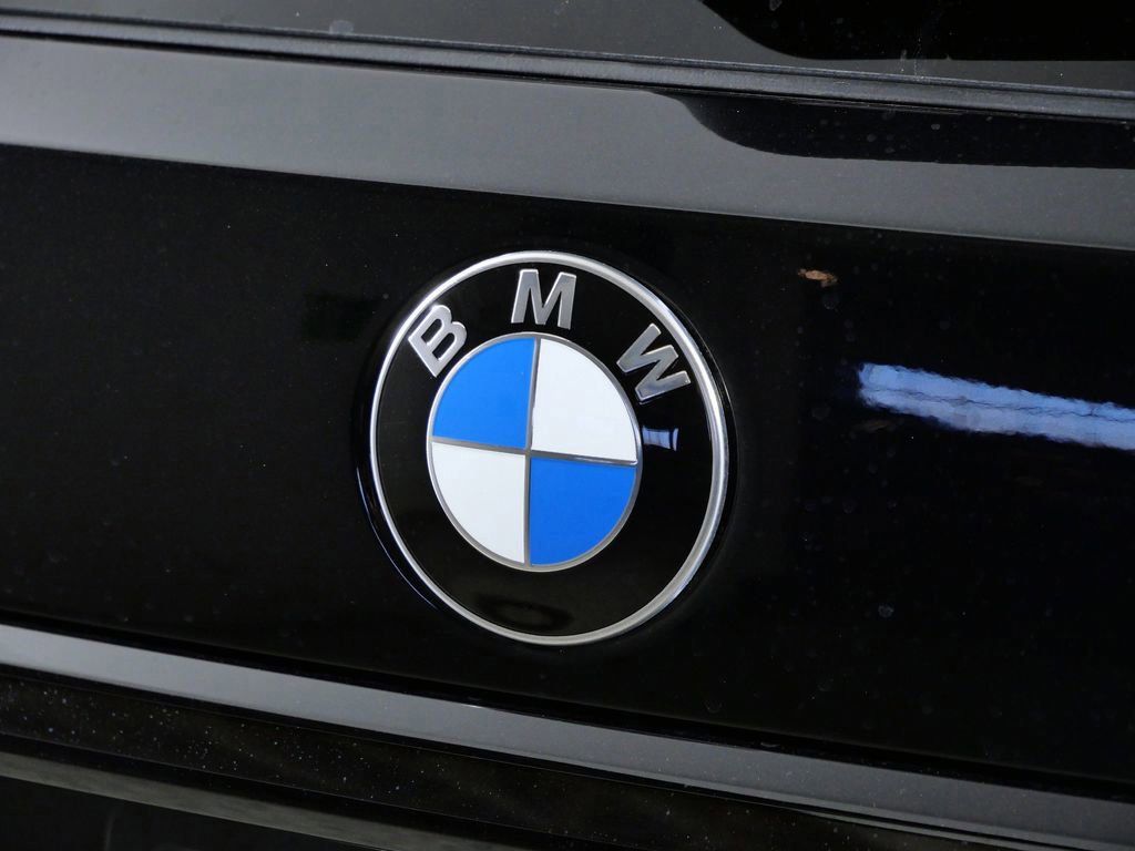Thumbnail: 2026 BMW X7 - 19