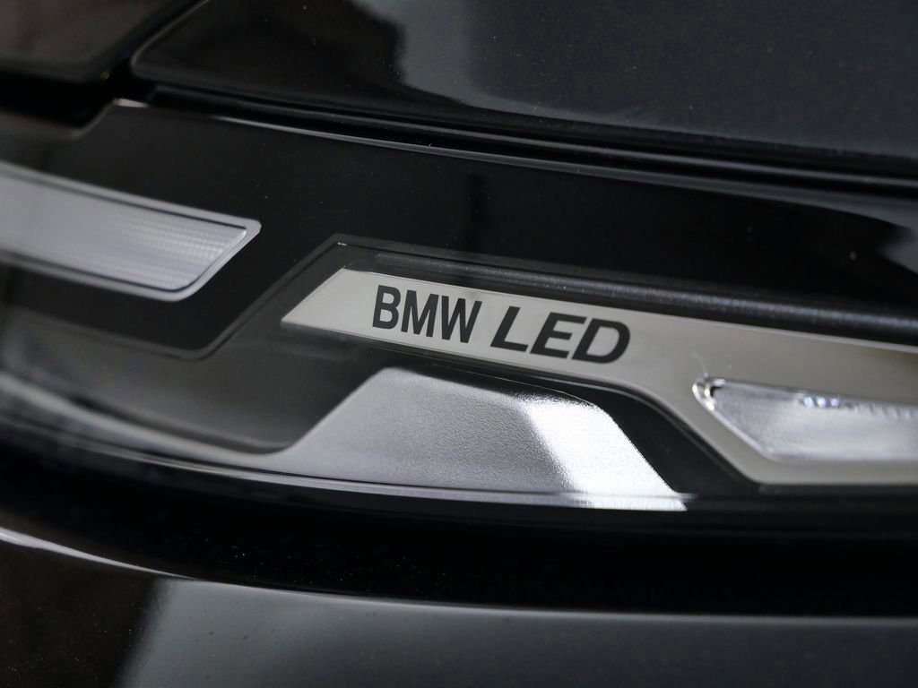 Thumbnail: 2026 BMW X7 - 7