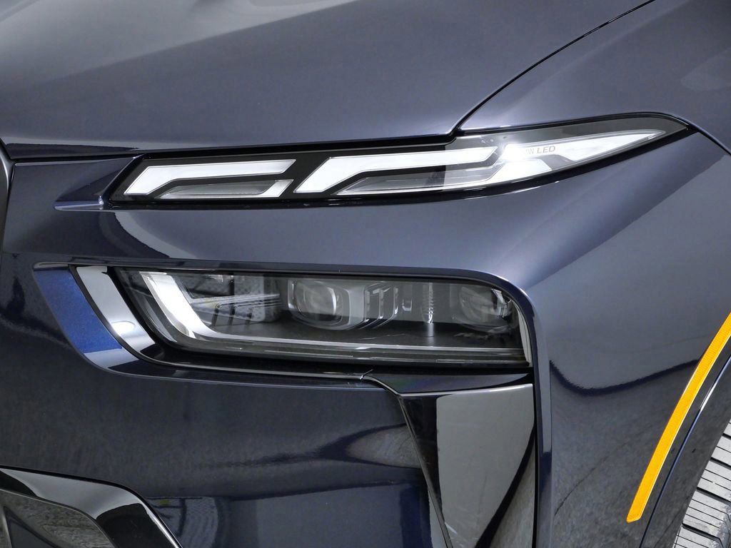 Thumbnail: 2026 BMW X7 - 17