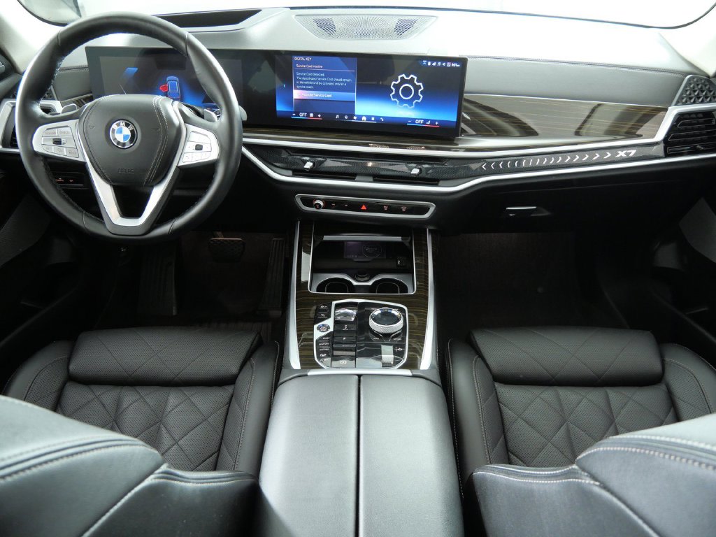 Thumbnail: 2024 BMW X7 - 2