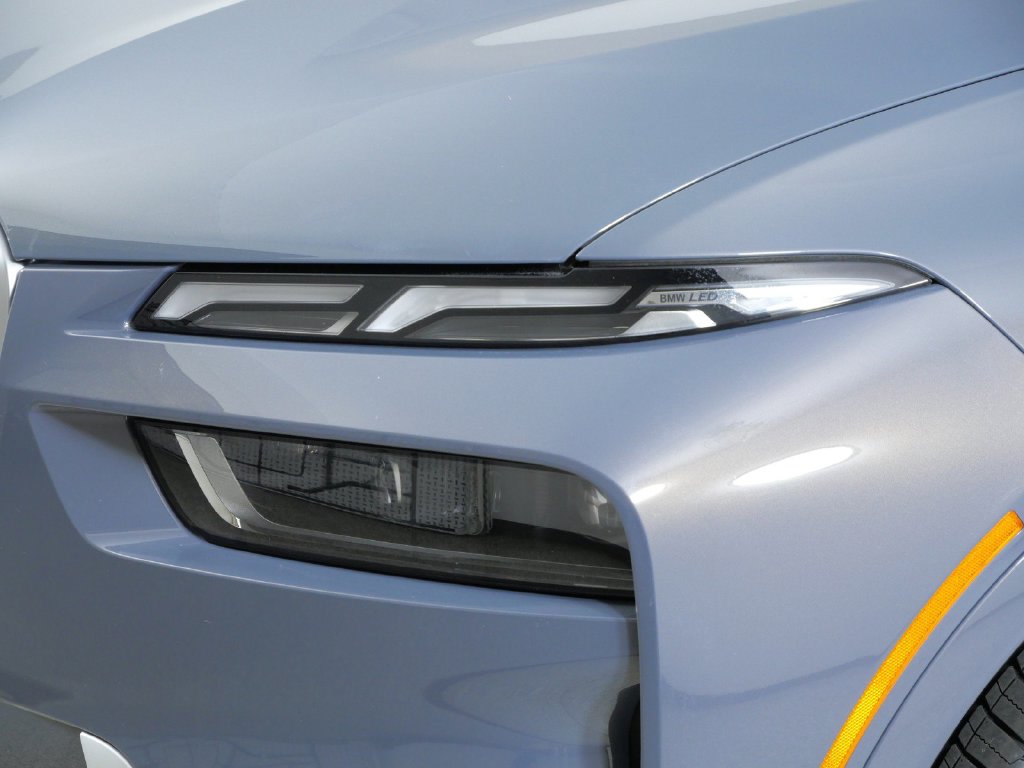 Thumbnail: 2024 BMW X7 - 18