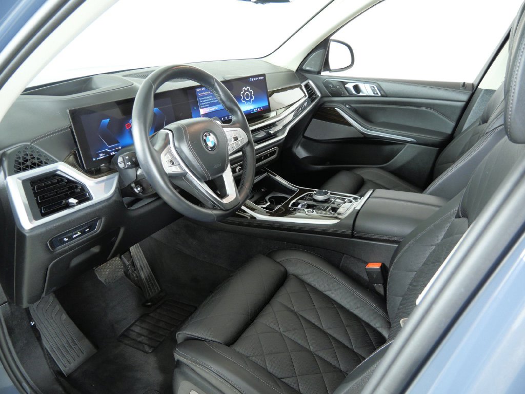 Thumbnail: 2024 BMW X7 - 9
