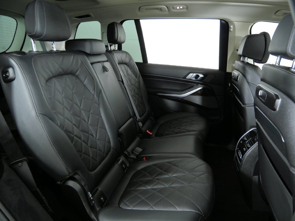 Thumbnail: 2024 BMW X7 - 35