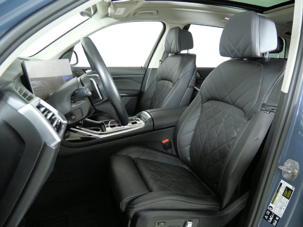 Thumbnail: 2024 BMW X7 - 43