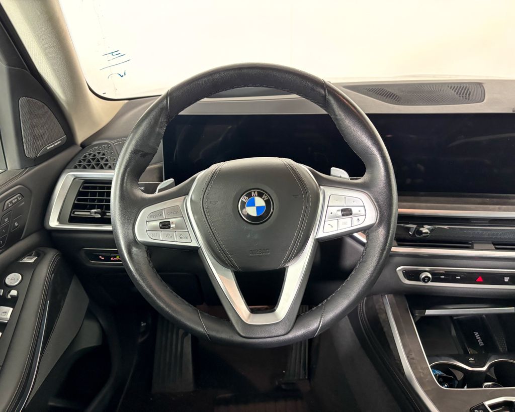 Thumbnail: 2025 BMW X7 - 2