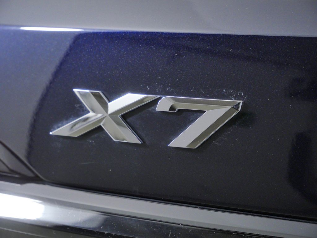 Thumbnail: 2026 BMW X7 - 24