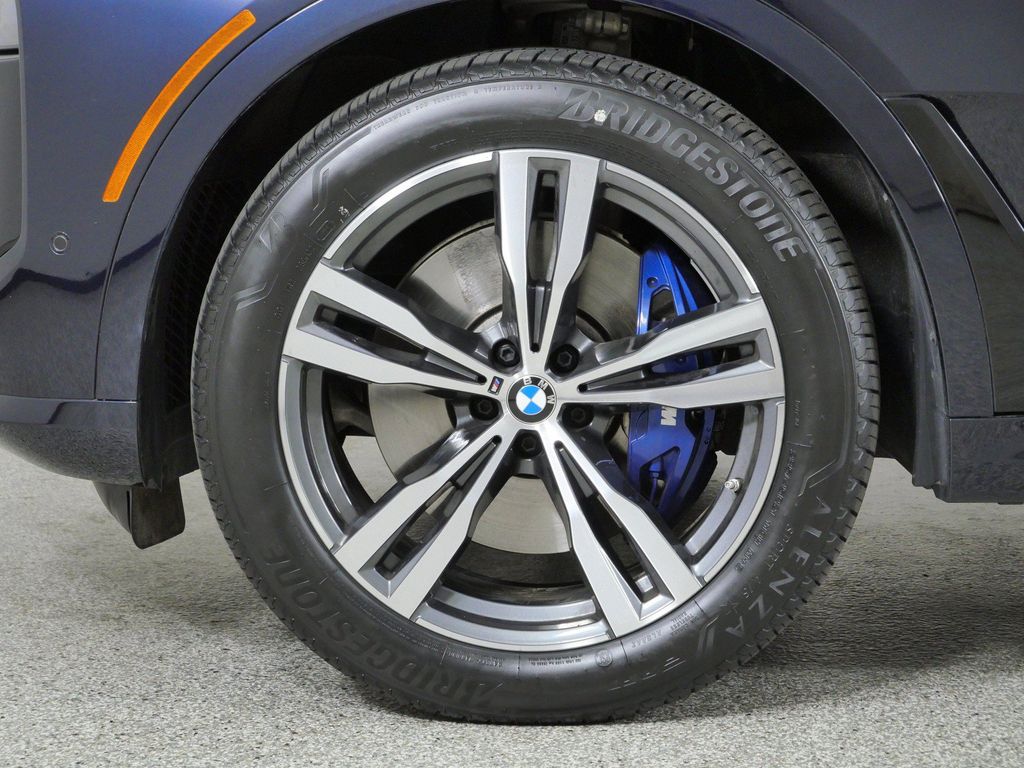 Thumbnail: 2026 BMW X7 - 26