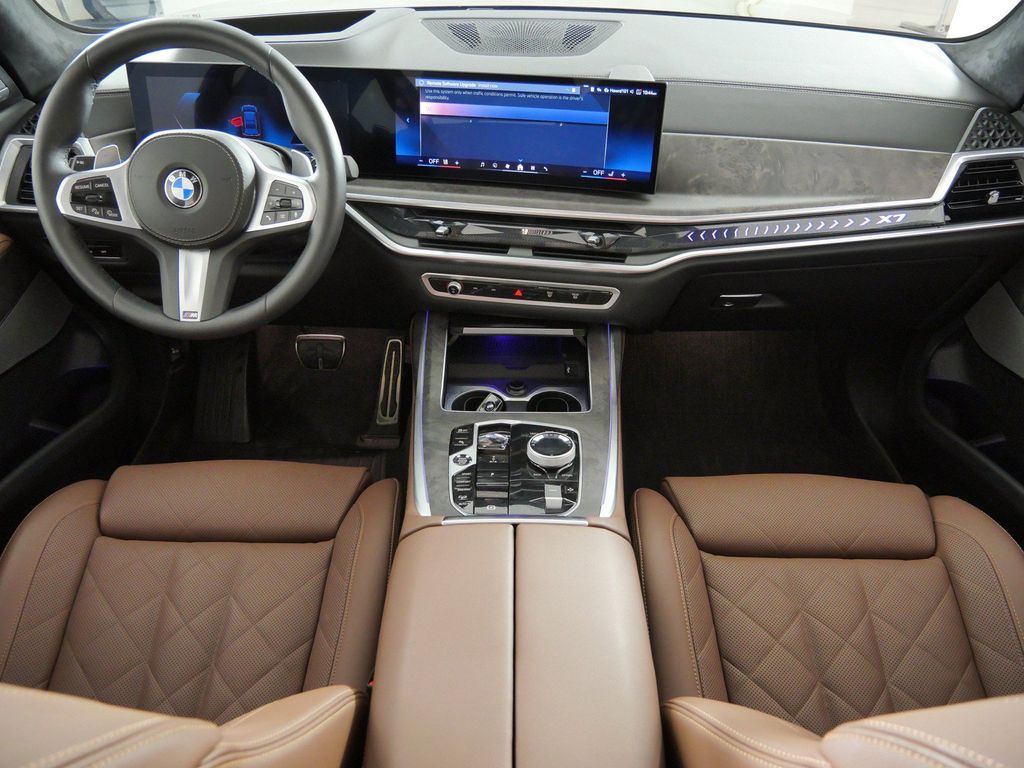 Thumbnail: 2026 BMW X7 - 2