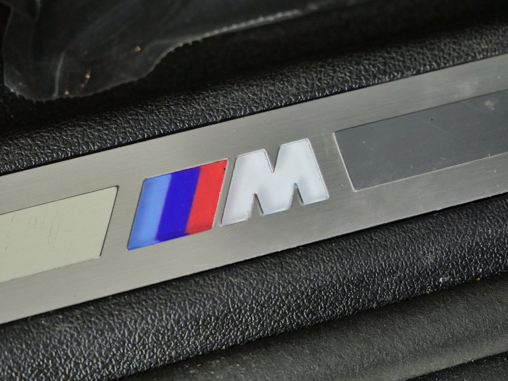 Thumbnail: 2026 BMW X7 - 32