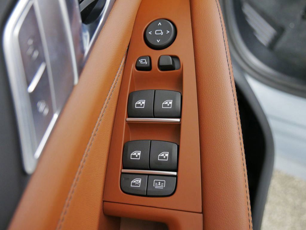 Thumbnail: 2026 BMW X7 - 37