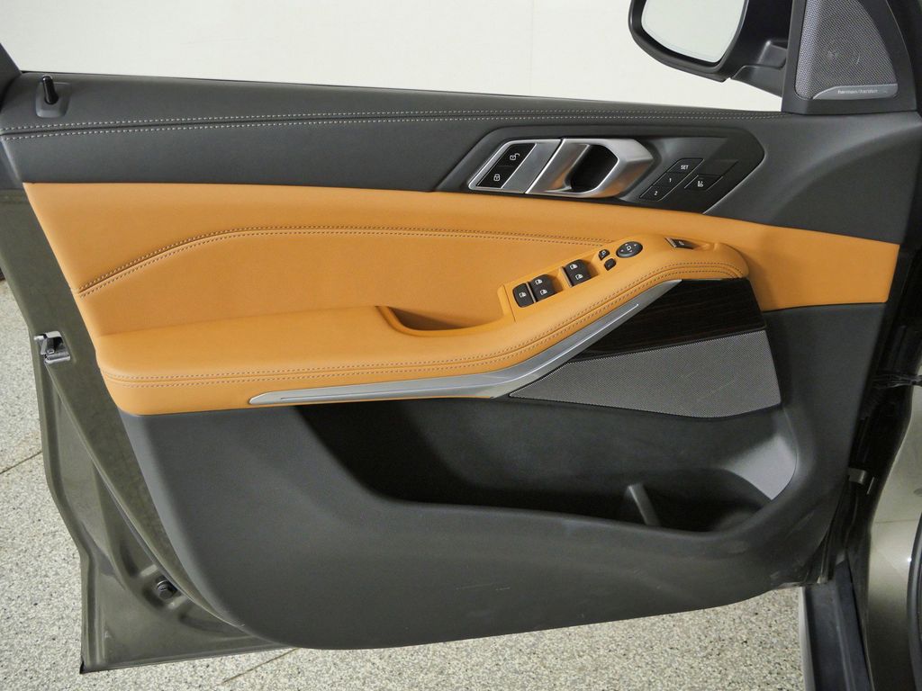 Thumbnail: 2024 BMW X5 - 38