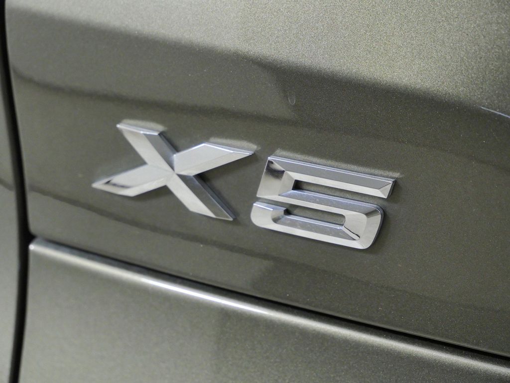 Thumbnail: 2024 BMW X5 - 23
