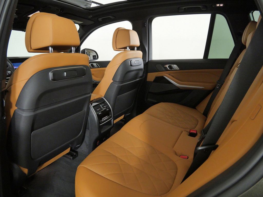 Thumbnail: 2024 BMW X5 - 36