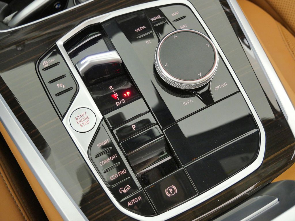 Thumbnail: 2024 BMW X5 - 13