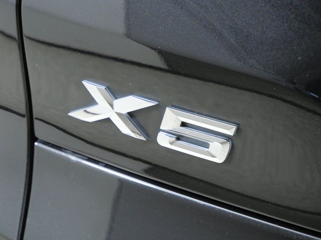 Thumbnail: 2024 BMW X5 - 23