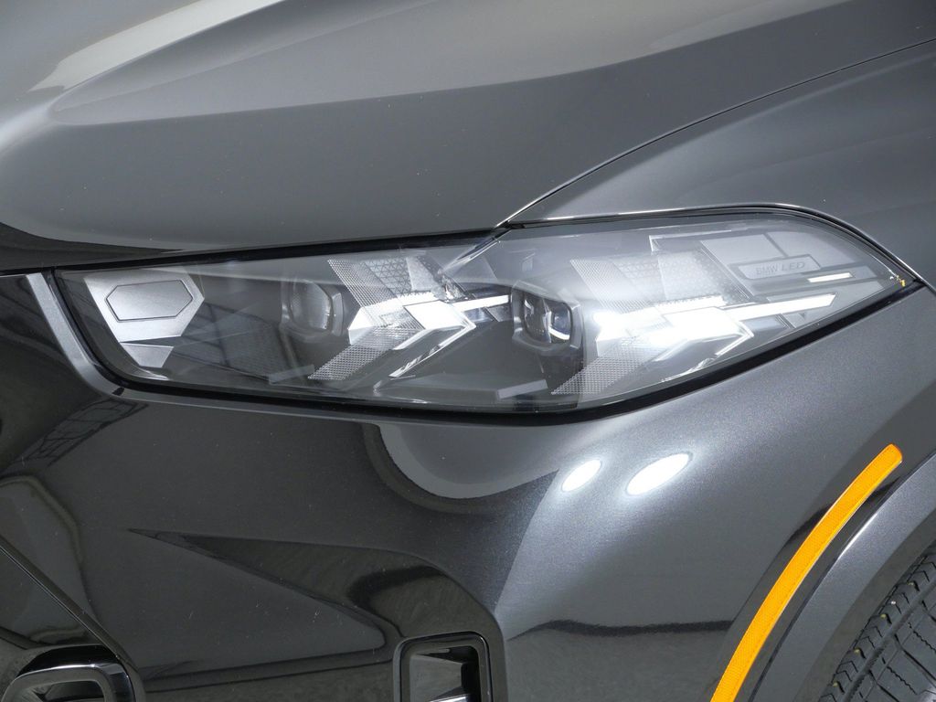 Thumbnail: 2024 BMW X5 - 17