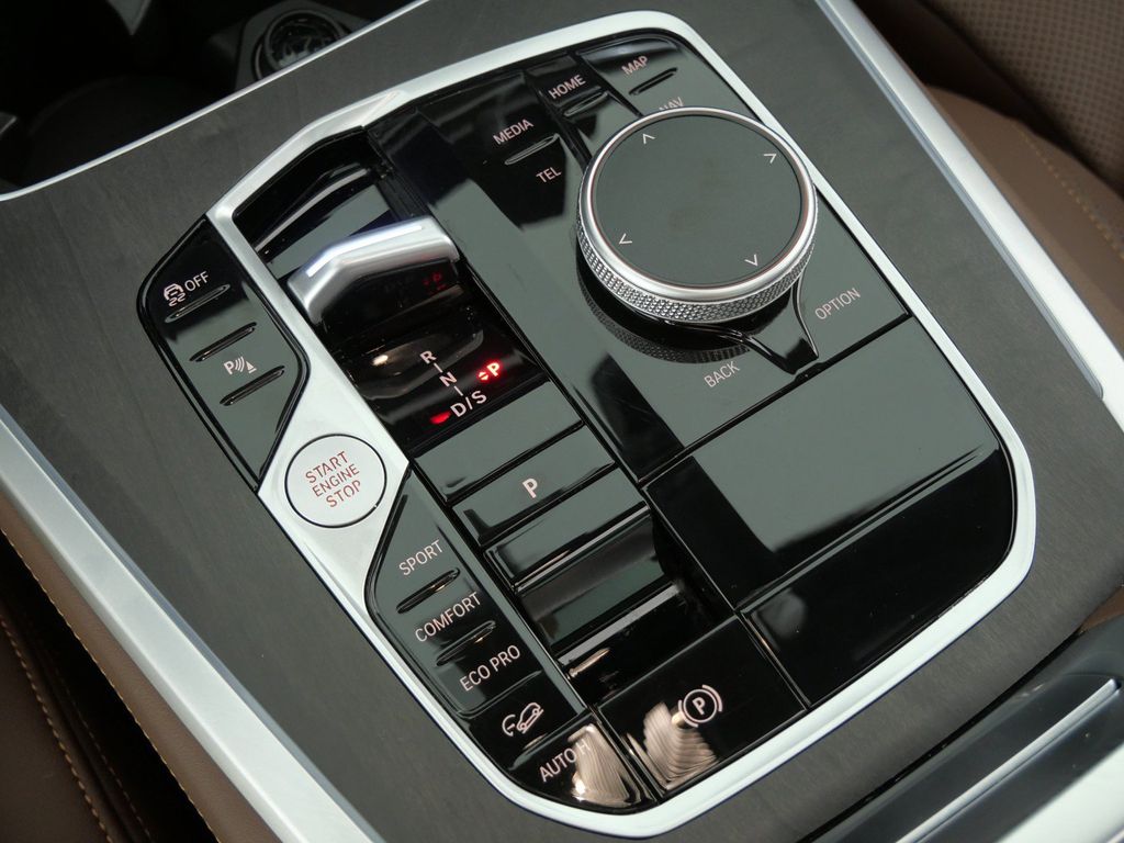 Thumbnail: 2024 BMW X5 - 13