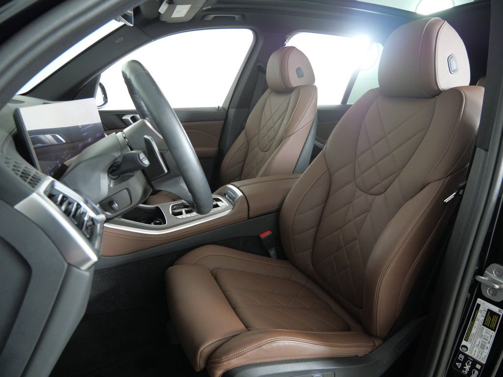 Thumbnail: 2024 BMW X5 - 39