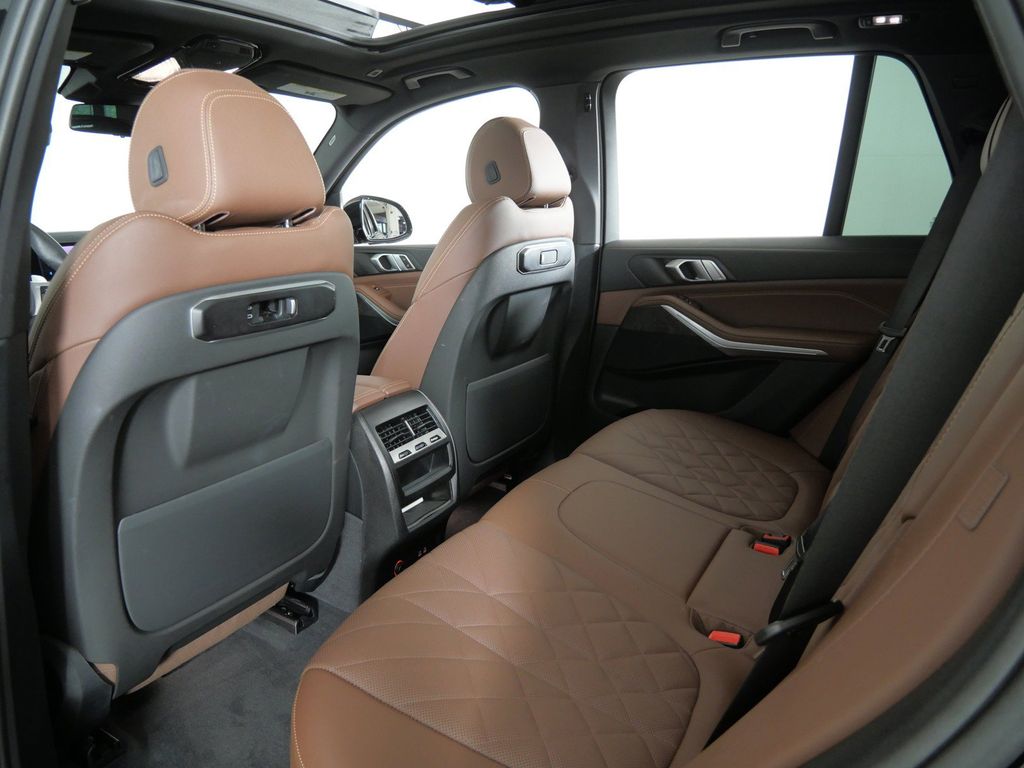 Thumbnail: 2024 BMW X5 - 35