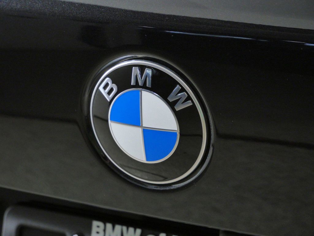 Thumbnail: 2026 BMW X5 - 21