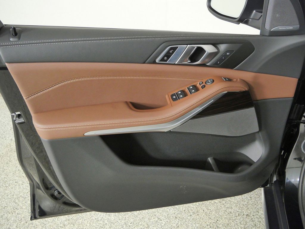 Thumbnail: 2026 BMW X5 - 38