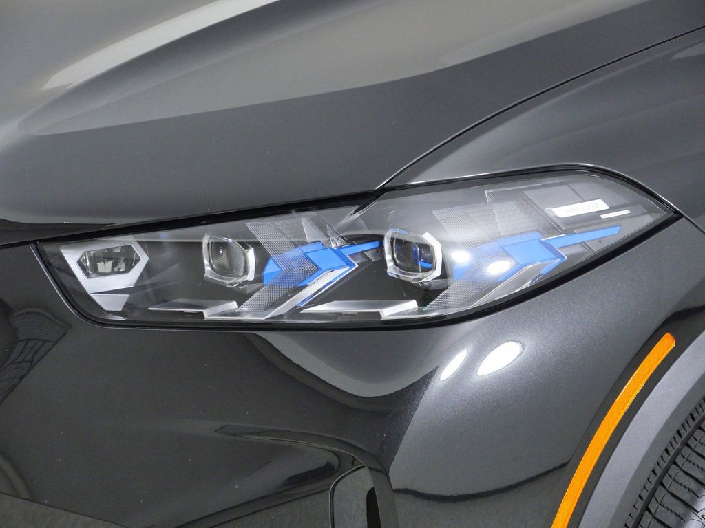 Thumbnail: 2026 BMW X5 - 16