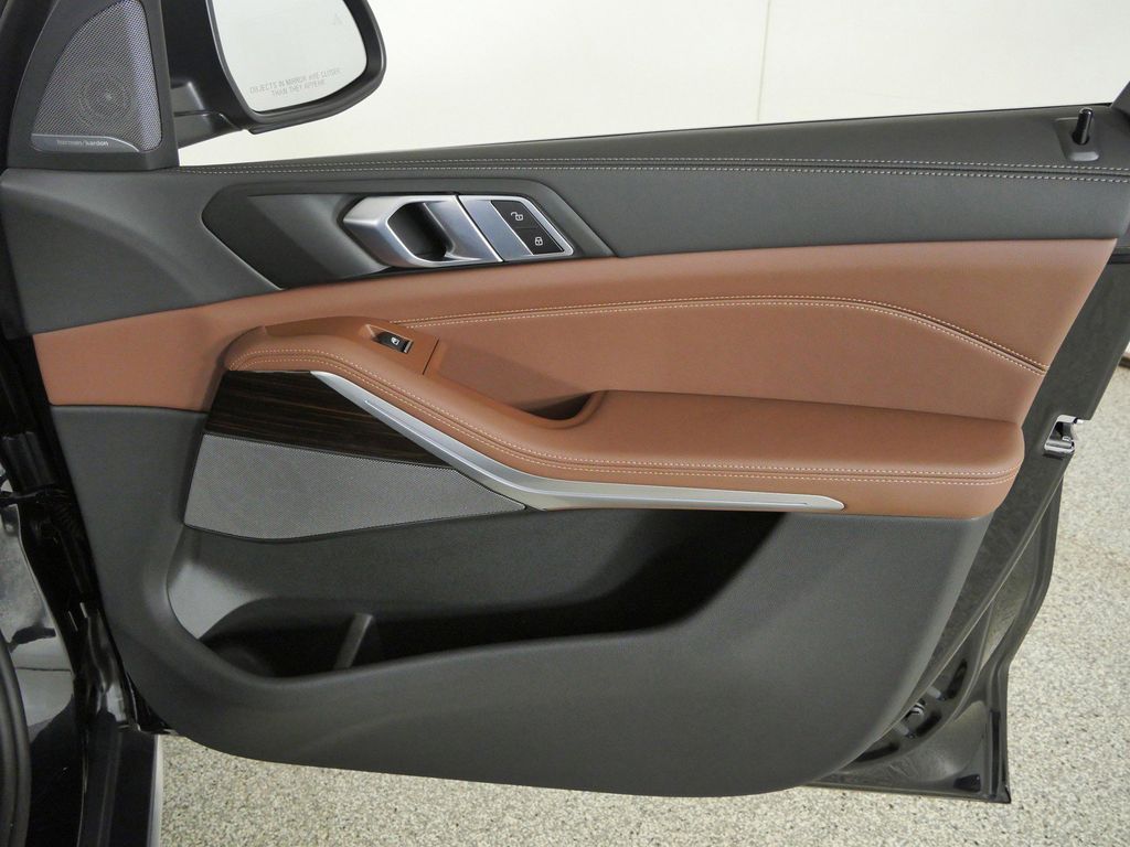 Thumbnail: 2026 BMW X5 - 27