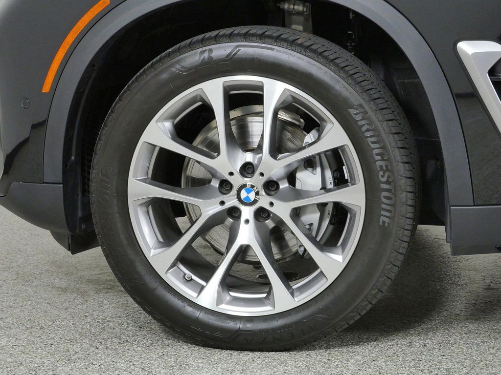 Thumbnail: 2026 BMW X5 - 24