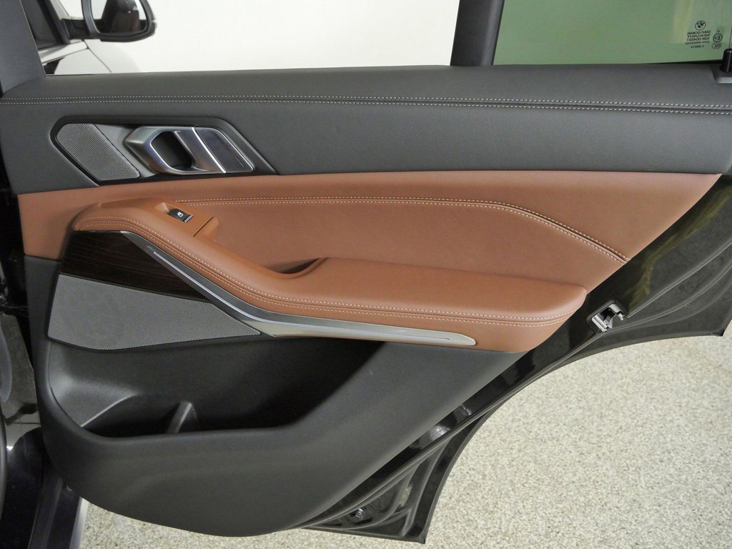 Thumbnail: 2026 BMW X5 - 31