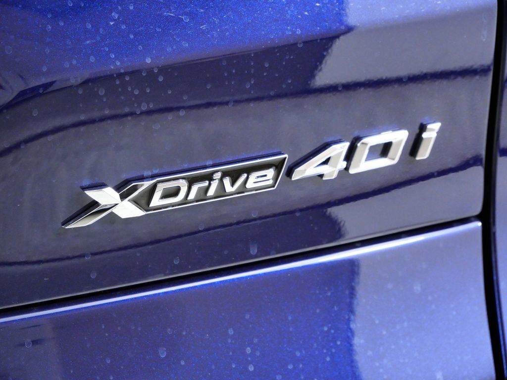 Thumbnail: 2026 BMW X5 - 21