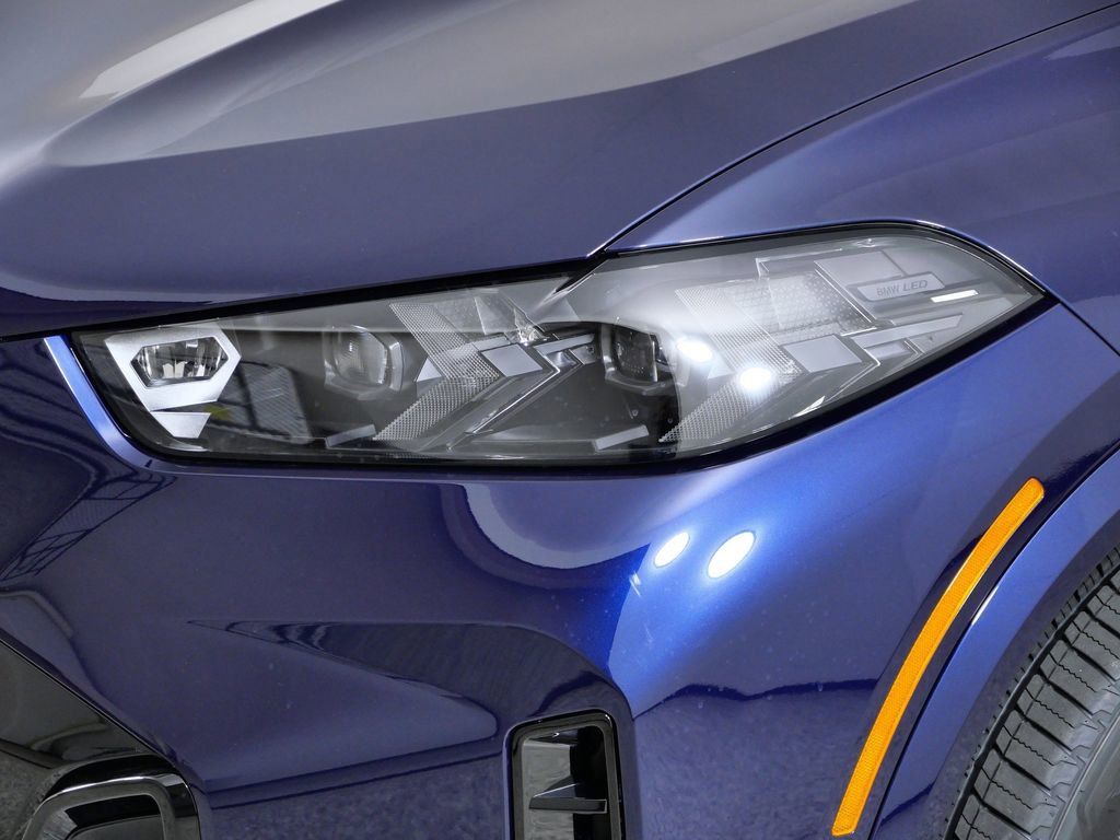 Thumbnail: 2026 BMW X5 - 16