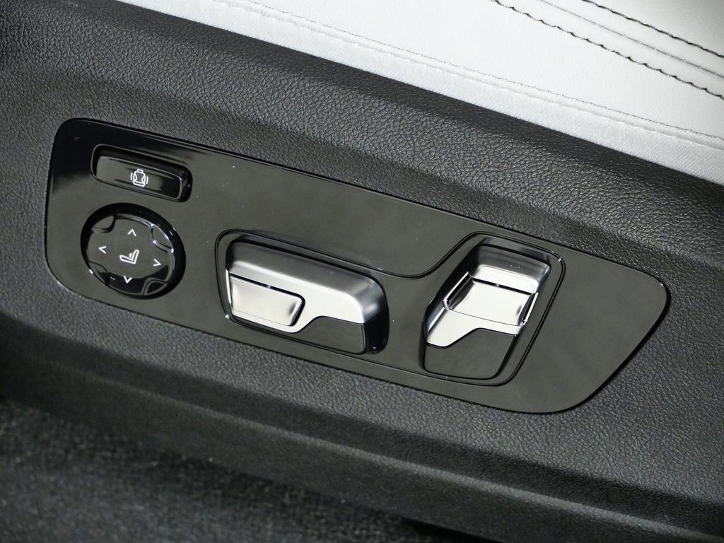 Thumbnail: 2026 BMW X5 - 41
