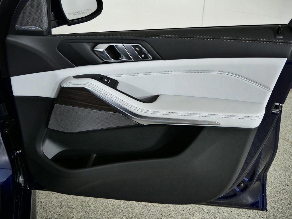 Thumbnail: 2026 BMW X5 - 26