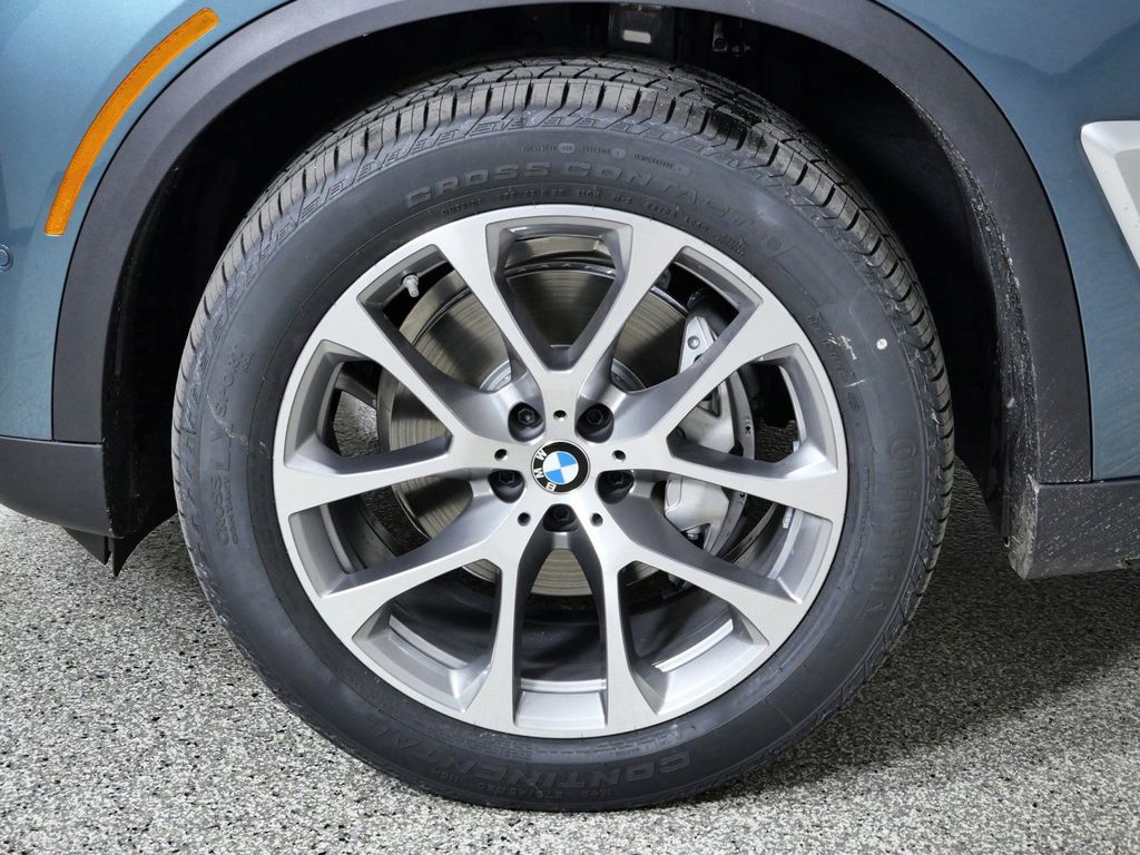 Thumbnail: 2026 BMW X5 - 26