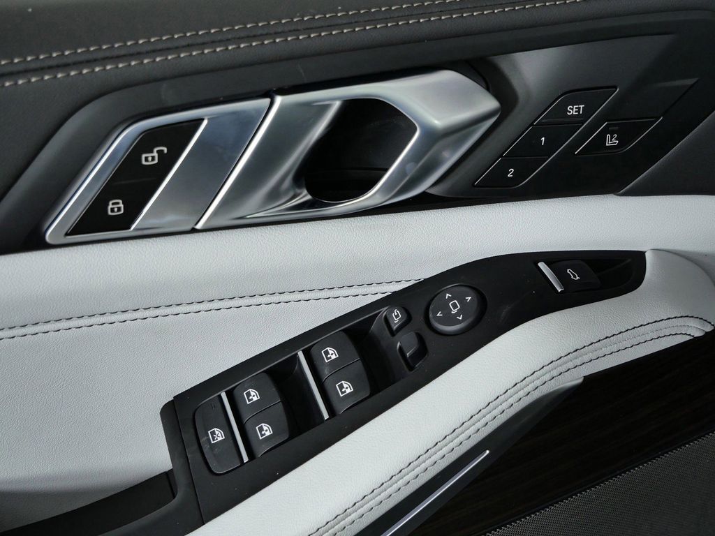 Thumbnail: 2026 BMW X5 - 42