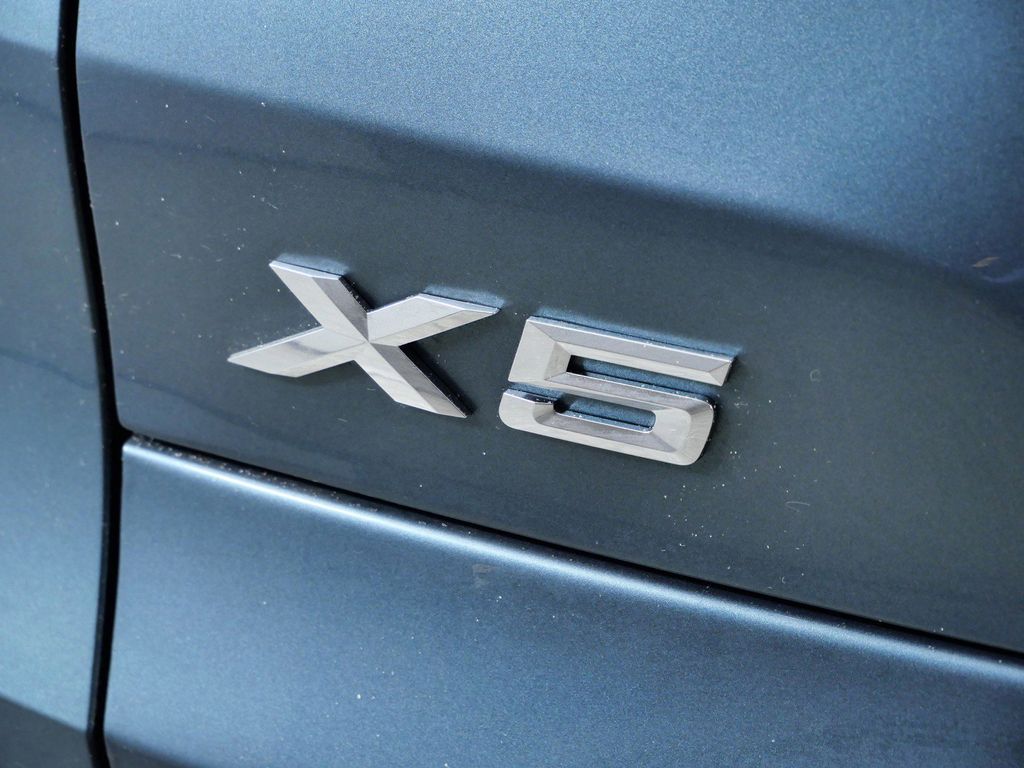 Thumbnail: 2026 BMW X5 - 23