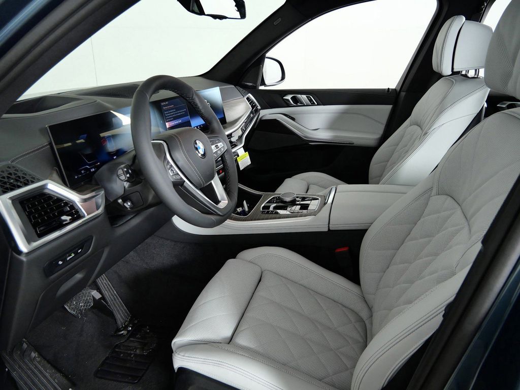 Thumbnail: 2026 BMW X5 - 40