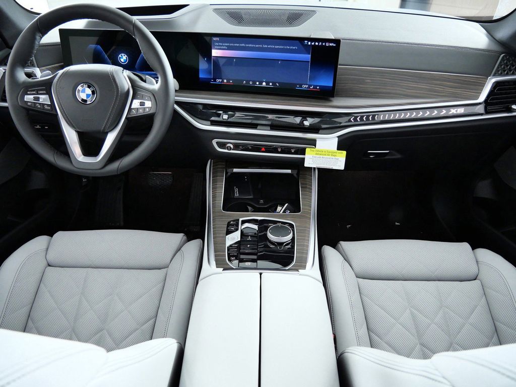 Thumbnail: 2026 BMW X5 - 2