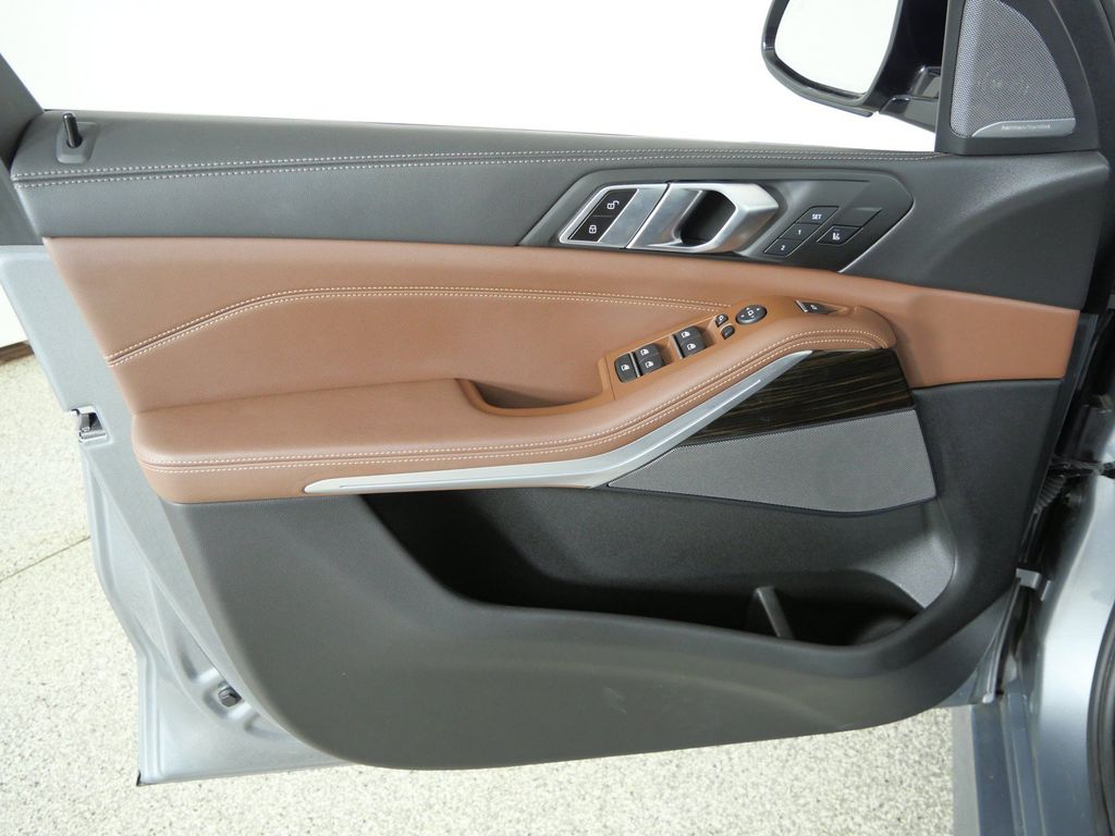 Thumbnail: 2024 BMW X5 - 39