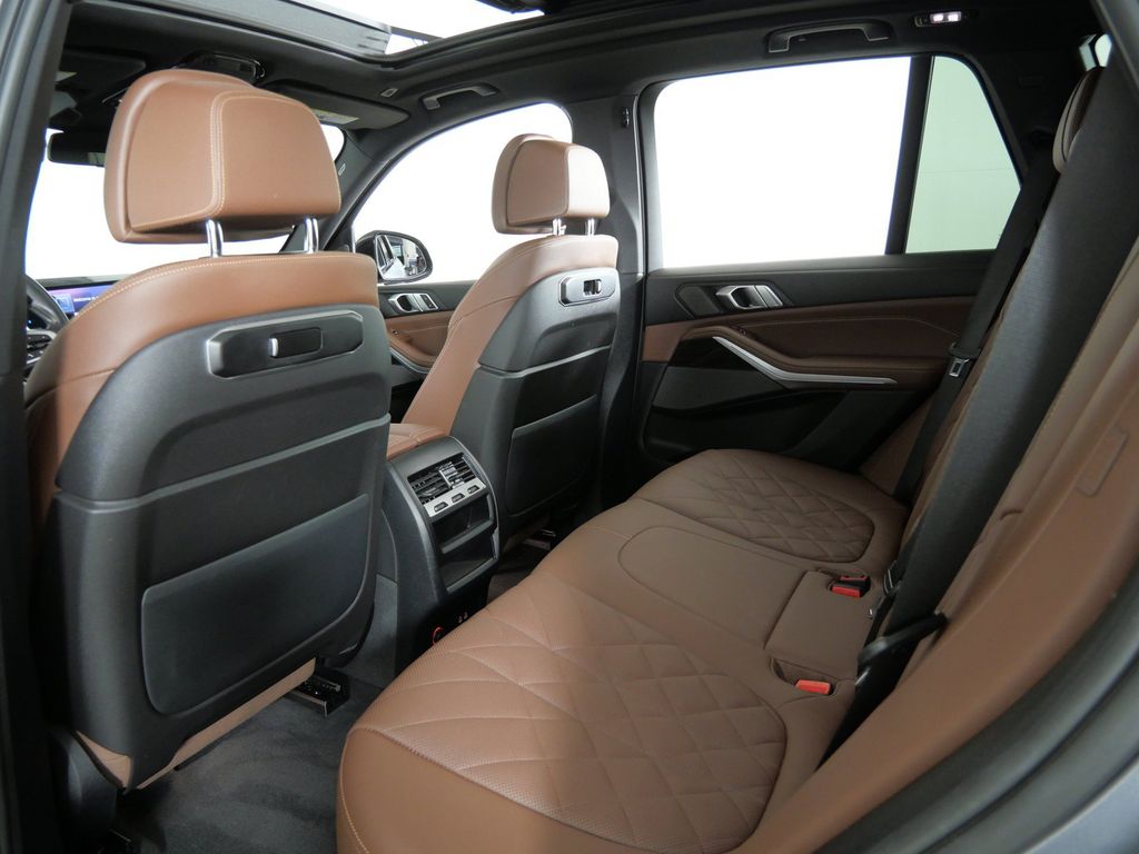 Thumbnail: 2024 BMW X5 - 37